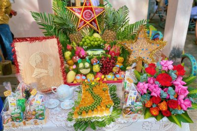 RỘN RÀNG KHÔNG KHÍ CỦA CHƯƠNG TRÌNH “VUI TẾT TRUNG THU” CỦA TRƯỜNG TIỂU HỌC NGUYỄN HUỆ