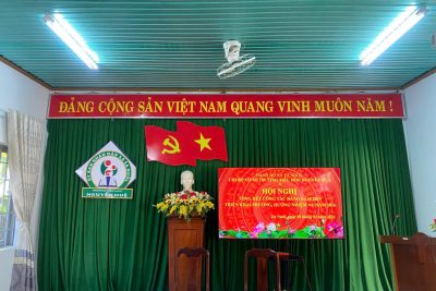 HỘI NGHỊ TỔNG KẾT CÔNG TÁC ĐẢNG NĂM 2025 VÀ TRIỂN KHAI PHƯƠNG HƯỚNG, NHIỆM VỤ NĂM 2026 CỦA CHI BỘ CƠ SỞ TRƯỜNG TIỂU HỌC NGUYỄN HUỆ: TỪ DẤU ẤN RỰC RỠ NĂM 2025 VÀ KHÁT VỌNG VƯƠN XA TRONG NĂM 2026.