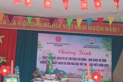 KHÔNG KHÍ SÔI ĐỘNG VÀ LẮNG ĐỌNG TRONG NGÀY HỘI ĐỌC SÁCH VÀ CHƯƠNG TRÌNH “XE THƯ VIỆN LƯU ĐỘNG – ÁNH SÁNG TRI THỨC” CỦA TRƯỜNG TIỂU HỌC NGUYỄN HUỆ